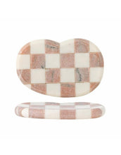 Laden Sie das Bild in den Galerie-Viewer, Bloomingville Marmor Tablett Petrea in Rosé, poliertes Marmortablett mit rosé-hellbeigem Quadratmuster, 22 × 14,5 cm, 

