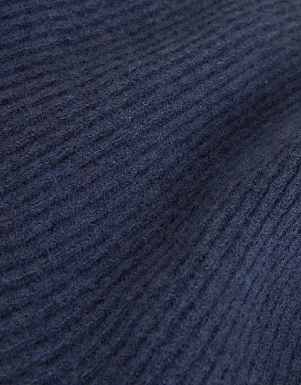 Blau melierter Schal Lowee von MSCH Copenhagen in Mood Indigo aus 100 % RWS-zertifizierter Merinowolle.