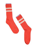 Dünne rote Stricksocken von Popeia aus wärmender Wollmischung mit recycelter Wolle, ideal für Herbst und Winter.