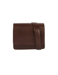 O MY BAG Audrey Mini Classic Leather Chocolate – kleine Ledertasche mit zwei Tragegurten und Magnetverschluss.