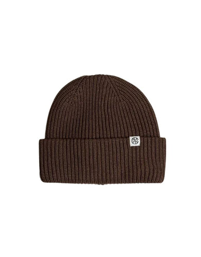 MSCH Copenhagen Beanie Galine Rachelle Icon in Slate Black Melange – dunkelbraune Rippstrickmütze mit Umschlag und kleinem MSCH-Logo.