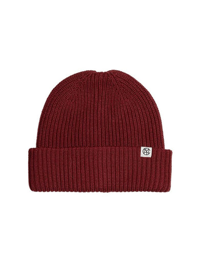 MSCH Copenhagen Beanie Galine Rachelle Icon in Syrah – dunkelrote Rippstrickmütze mit Umschlag und kleinem MSCH-Logo.