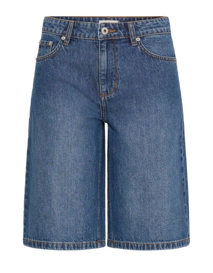 Bermuda Shorts von Ichi aus blauem Jeansstoff in der Farbe Washed Blue
