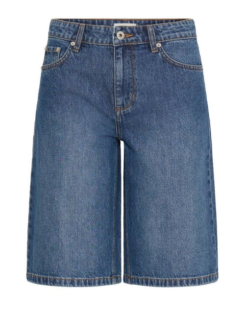 Bermuda Shorts von Ichi aus blauem Jeansstoff in der Farbe Washed Blue