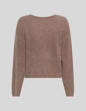 Laden Sie das Bild in den Galerie-Viewer,  MSCH Copenhagen Cardigan Jinie Hope Mountain Trail mit V-Ausschnitt und Knopfleiste.
