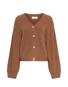 Cardigan Petrinelle Hope in der Farbe Toasted Coconut von MSCH Copenhagen – weicher Strickcardigan mit Ballonärmeln, Regular Fit und leichter Struktur. Gefertigt aus einem hochwertigen Materialmix mit recyceltem Polyamid, Wolle und Alpaka. Vielseitig kombinierbar und ideal zum Layern.
