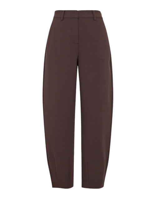 Dunkelbraune Macy Michelle HW Barrel Hose von MSCH Copenhagen mit hoher Taille, knöchellanger Silhouette und moderner, geschwungener Beinform von vorne