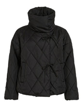 Laden Sie das Bild in den Galerie-Viewer, VILA Vibumble Puffer Jacke Black Beauty – gesteppte Winterjacke in Schwarz
