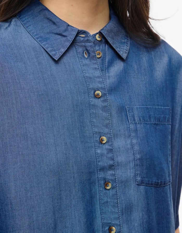 VILA Jeansshirt Vitevira 2/4 Medium Blue Denim aus TENCEL™ mit leichter, fließender Qualität.
