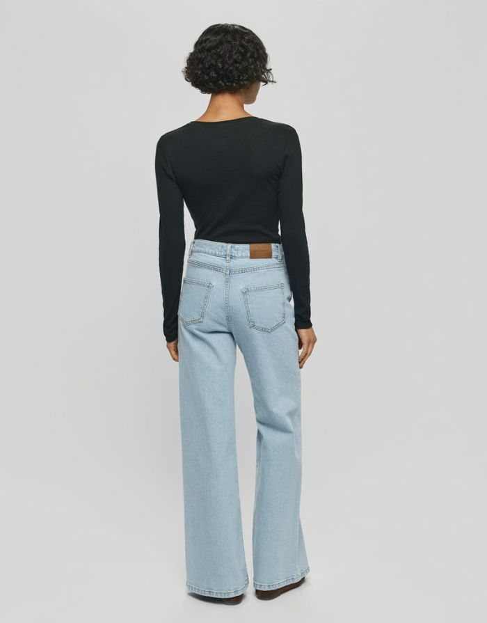 MSCH Copenhagen Jeans Solia Ada HW Wide Light Blue Wash mit hoher Taille und weitem Bein in hellblauem Denim.