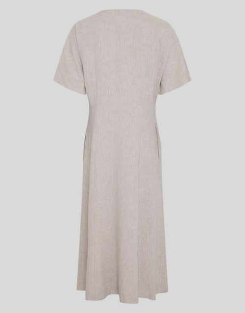 MSCH Copenhagen Kleid Viana Ginia 2/4 Sand Melange in Beige mit V-Ausschnitt und Knopfleiste.