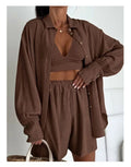 Zweiteiliges Hemd- und Shorts-Set von Estée Brown in Marron mit leichter Leinenoptik und lockerer Passform.
