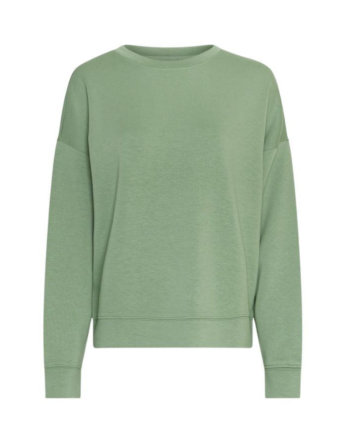 Ima Q Pullover Green Eyes von MSCH Copenhagen in weichem Grün, mit rundem Halsausschnitt, überschnittenen Schultern und lockeren Ärmeln, aus LENZING™ ECOVERO™-Viskosemix – moderner, bequemer Alltags-Pullover
