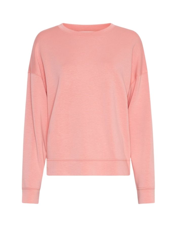 Ima Q Pullover Strawberry Ice von MSCH Copenhagen in weichem Rosé, mit rundem Halsausschnitt, überschnittenen Schultern und lockeren Ärmeln, aus LENZING™ ECOVERO™-Viskosemix – moderner, bequemer Alltags-Pullover