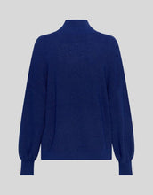 Laden Sie das Bild in den Galerie-Viewer, MSCH Copenhagen Magnea Rachelle Pullover in Sodalite Blue – gerippter Feinstrick
