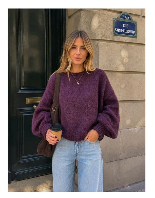Flauschiger Mohair-Pullover Plum von MAËLYS PARIS mit lockerer Passform und leicht ballonförmigen Ärmeln.