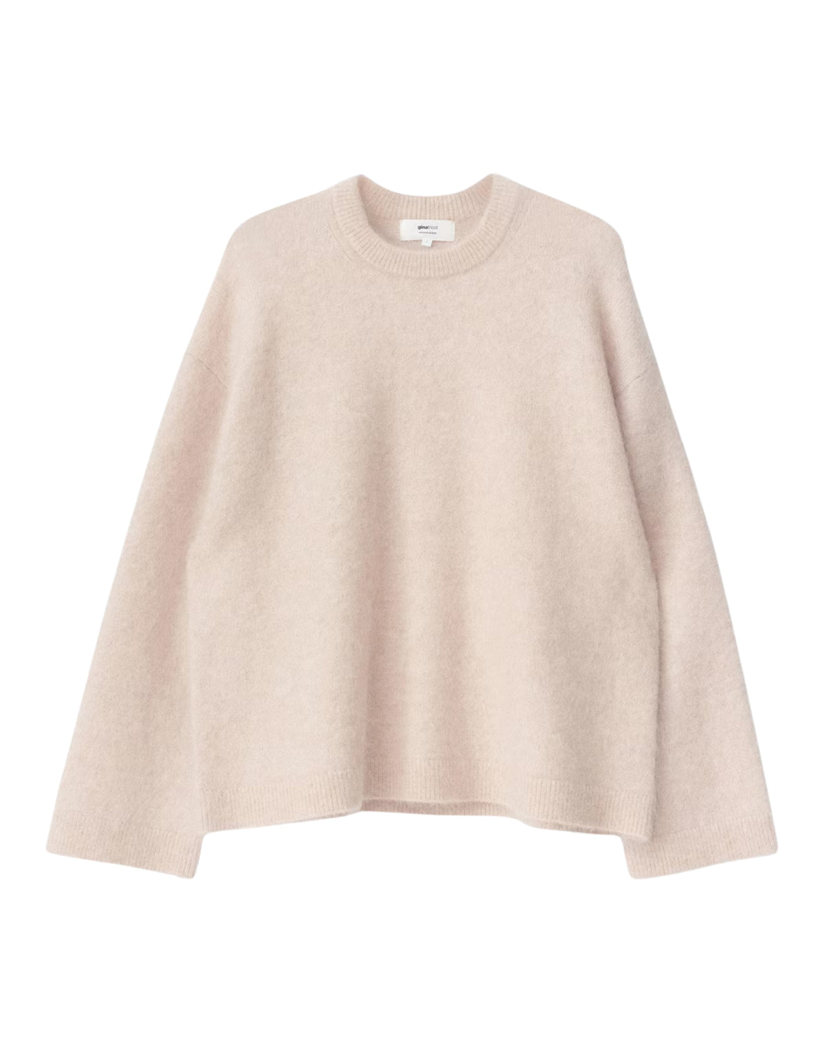Beiger Mohair Pullover von Gina Tricot mit feiner, flauschiger Strickstruktur, lockerer Passform, langen Ärmeln und klassischem Rundhalsausschnitt.