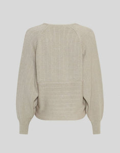 Zine Rachelle Wrap Pullover von MSCH Copenhagen in Warm Light Grey Melange – reguläre Passform, Wickeloptik, lange Ärmel mit überschnittenen Schultern, weiches Strickmaterial.
