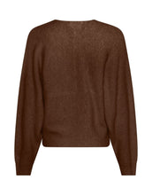 Laden Sie das Bild in den Galerie-Viewer, Unser Pullover Zinelle Hope von MSCH Copenhagen in Slate Black Melange – brauner Rippstrick-Wickelpullover mit überschnittenen Schultern und lockeren Ärmeln.
