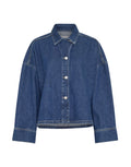 Mittelblaues Loa Lis Denim Shirt von MSCH Copenhagen aus Baumwolle mit lockerer, kurzer Boxy-Passform, klassischem Hemdkragen, Knopfleiste und langen Ärmeln als Freisteller von vorne