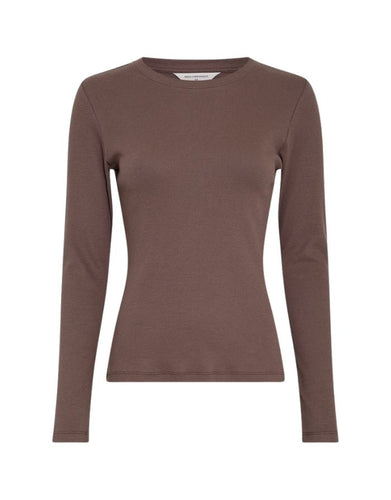 Kickie Rasmia Shirt von MSCH Copenhagen in Hot Fudge – geripptes Bio-Baumwollshirt mit Rundhalsausschnitt und langen Ärmeln, Regular Fit.