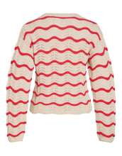 Laden Sie das Bild in den Galerie-Viewer, Vila Pointelle Strickshirt Birch Hibiscus mit Rundhalsausschnitt und Lochmuster.
