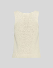 Laden Sie das Bild in den Galerie-Viewer, MSCH Copenhagen Top Vivika Hannalie SL Bleached Sand in Beige aus Bio-Baumwolle mit Rundhalsausschnitt.
