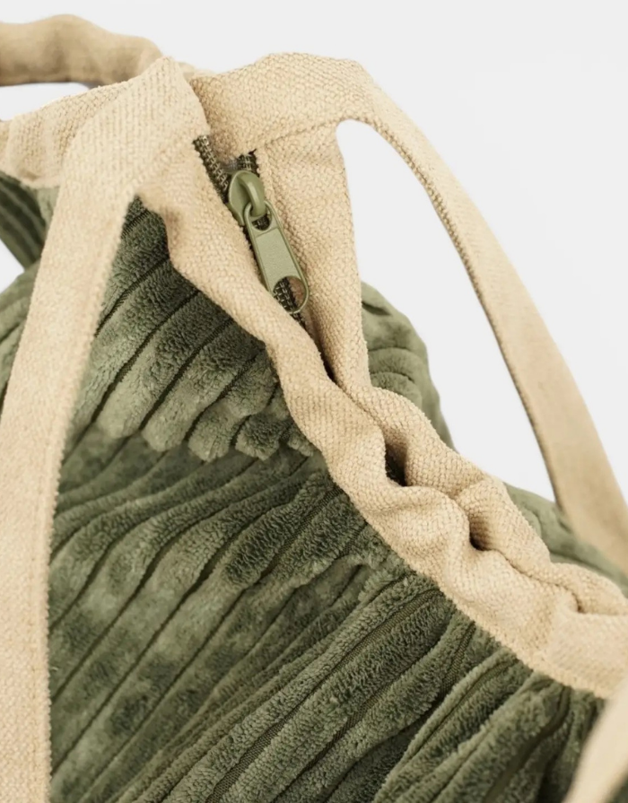 De La Mur Shopper Musgo aus olivgrünem Cordstoff und beigem Stoff mit Reißverschluss und zwei Henkeln