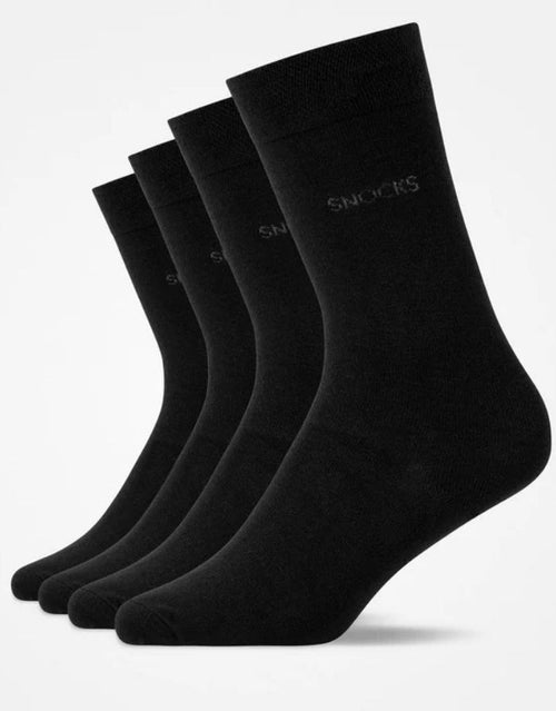 Schwarze Business-Socken von Snocks aus Bio-Baumwolle mit komfortabler Passform und knielanger Form für den Büroalltag als Freisteller