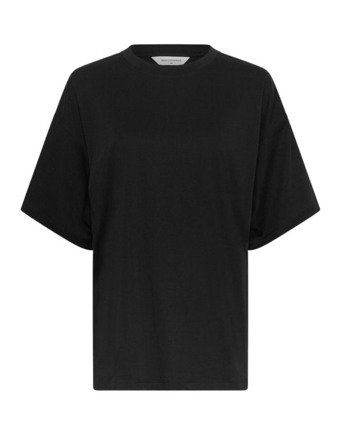 Kinsey Melea T-Shirt von MSCH Copenhagen in Black – oversized Fit, angesetzte Schultern, 100 % Bio-Baumwolle, minimalistisches Basic für entspannte Alltagslooks.