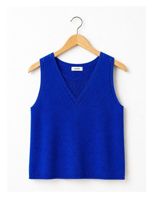  Ärmelloses Baumwollstrick-Top Blue von MAËLYS PARIS mit Rundhalsausschnitt und V-förmigem Ajour-Detail.