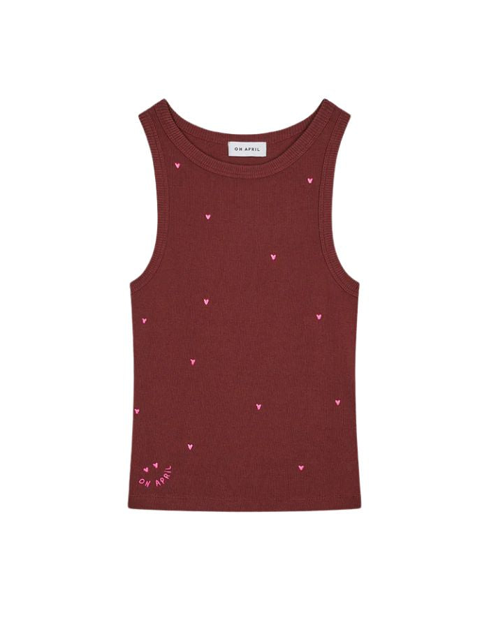  OH APRIL Top Dany Cherrywood – körperbetontes Racer-Top aus Baumwoll-Mix mit pinker Herzchen-Stickerei, Größen XS–XL.
