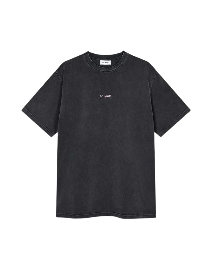 OH APRIL Boyfriend T-Shirt Own Magic Dark Grey – Oversized Shirt aus 70 % Baumwolle & 30 % recycelter Baumwolle, Used-Optik, Print in Sugar Pink, Größen XS–XL.