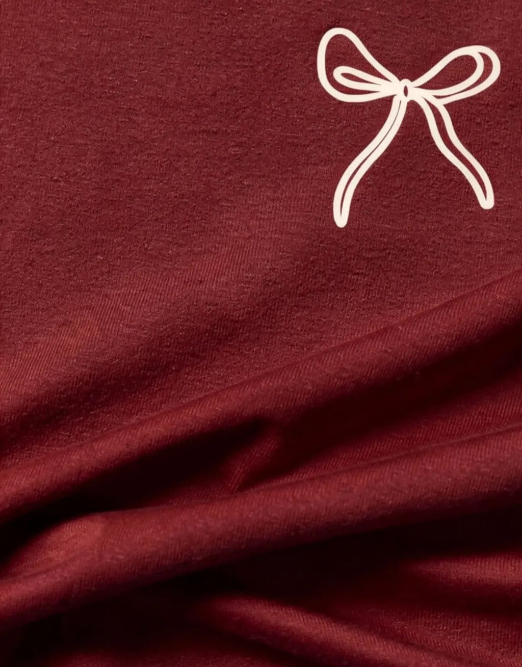 T-Shirt Vinorani Happy Holidays von VILA, lässiges Damenshirt mit festlichem Happy Holidays Design, Rundhalsausschnitt, halblangen Ärmeln und bequemer Loose-Fit-Passform nah vorne