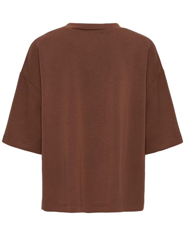 hnaida Oversized T-Shirt von ICHI in Chicory Coffee und Brown mit weiten kurzen Ärmeln und weicher Modalmischung als Freisteller von hinten