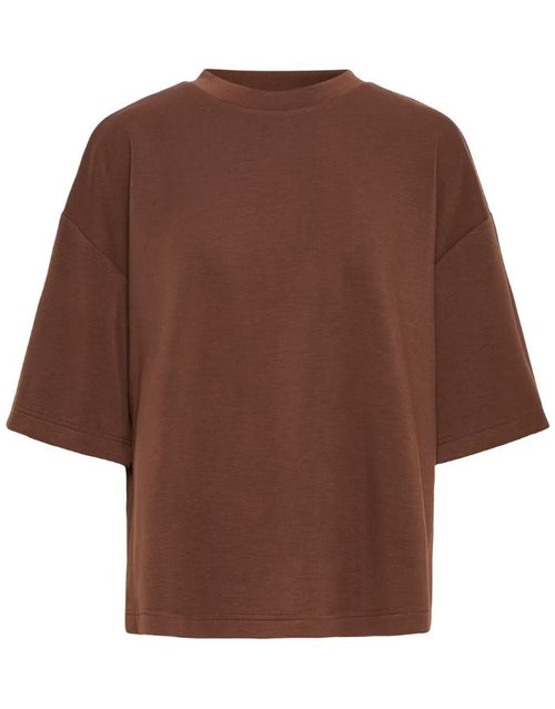 hnaida Oversized T-Shirt von ICHI in Chicory Coffee und Brown mit weiten kurzen Ärmeln und weicher Modalmischung als Freisteller von vorne
