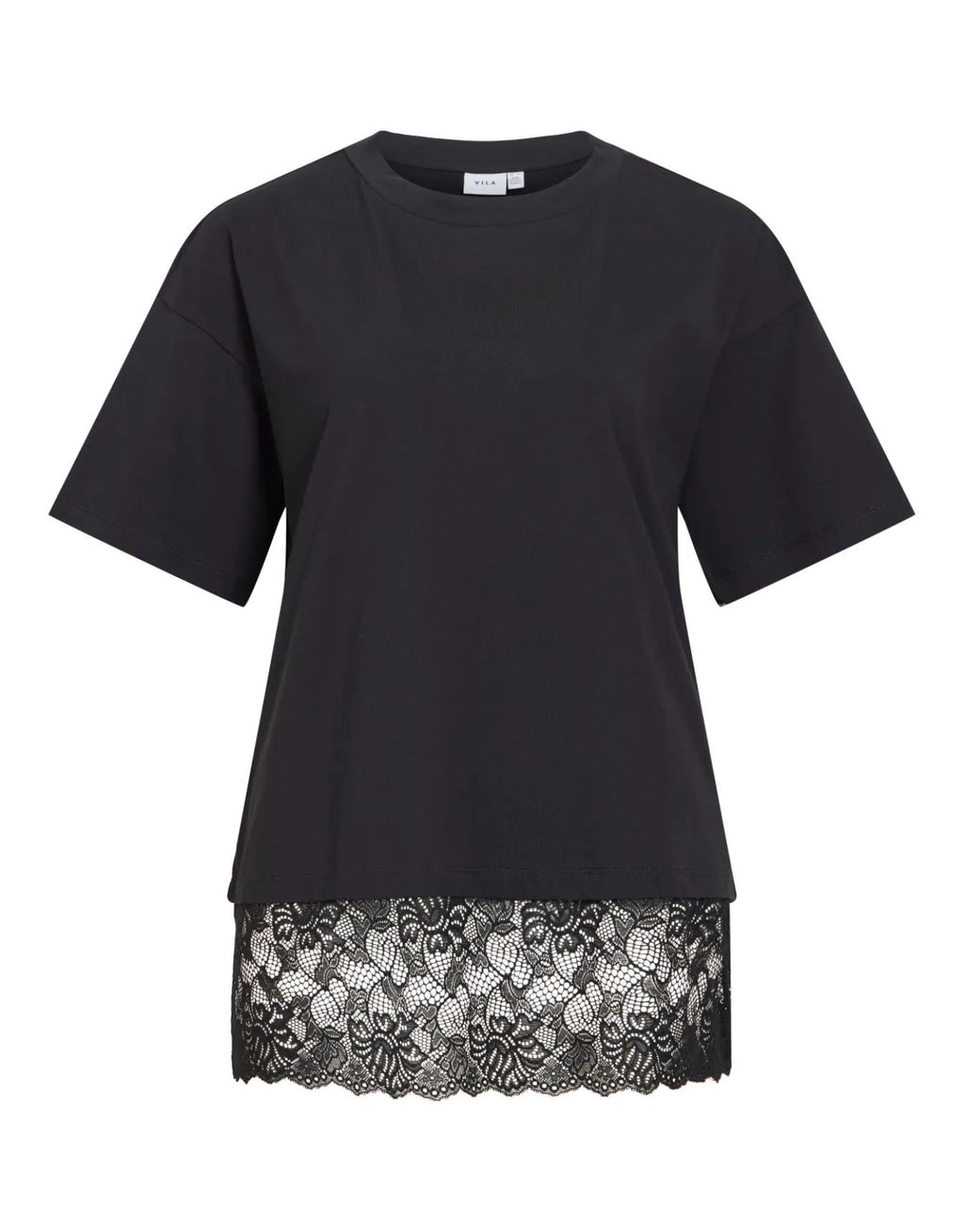 T-Shirt Vinorani Lace von VILA in Black, feminines Kurzarmshirt mit Rundhalsausschnitt, zarten Spitzendetails und bequemer Regular-Fit-Passform.