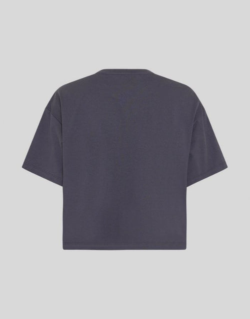 Tshirt Leana von MSCH Copenhagen in der Farbe India Ink aus 100% Baumwolle und im Cropped Schnitt als Freisteller von hinten