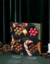 Laden Sie das Bild in den Galerie-Viewer, Lakritz Winter Selection Box 2025 I Small
