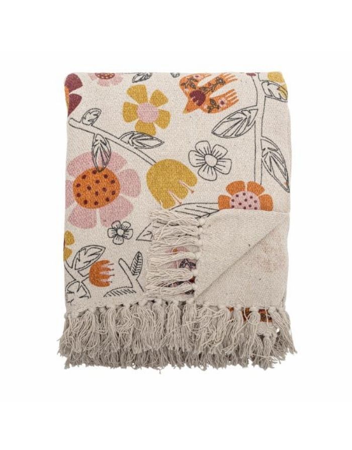 Bloomingville Vivielle Decke in Bunt mit floralem Print auf beigem Grund, strukturierter Oberfläche und farblich abgestimmten Fransen aus recycelter Baumwolle