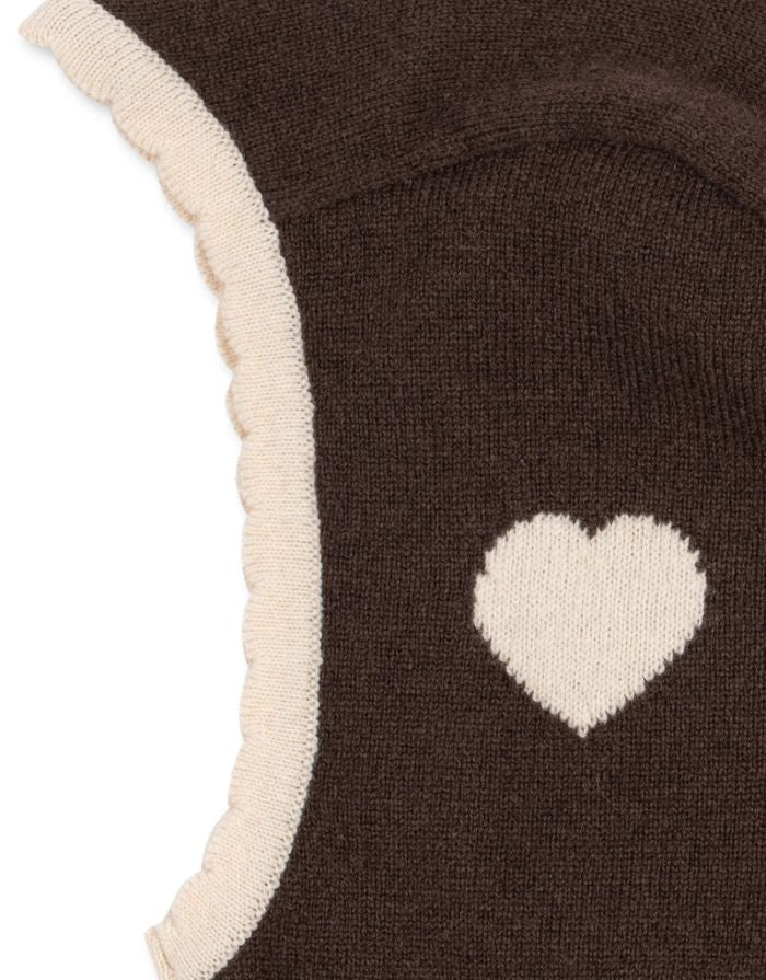  Warme Balaclava Colette von Konges Sløjd in Chocolate Brown aus 100 % Wolle mit klassischen Rippensäumen.