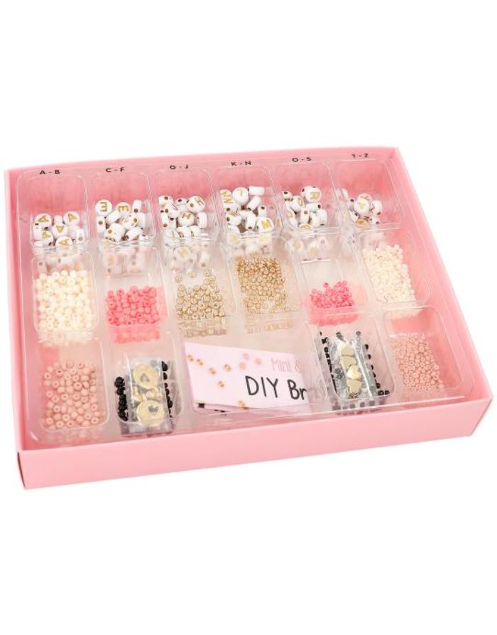 Princess Mimi DIY Armbänder MINI &amp; MUM Bastel-Set mit bunten Perlen, Buchstaben-Perlen und goldenen Herzanhängern für Mama und Kind.