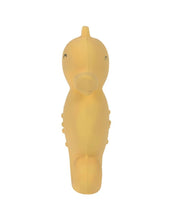Laden Sie das Bild in den Galerie-Viewer, LÄSSIG Badewannenspielzeug Seepferd aus BPA-freiem Naturkautschuk, weiche Form, integrierte Rassel, ideal für Babys und Kleinkinder, für Badewanne und Dusche.
