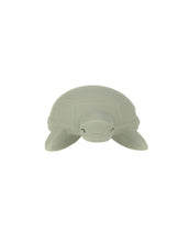 Laden Sie das Bild in den Galerie-Viewer, LÄSSIG Badewannenspielzeug Schildkröte aus BPA-freiem Naturkautschuk, weiche Form, integrierte Rassel, ideal für Babys und Kleinkinder, für Badewanne und Dusche.
