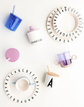 Laden Sie das Bild in den Galerie-Viewer, Design Letters Strohhalm-Deckel Beige für Eco Kids Becher – BPA-frei, kleckerfreies Trinken, passend für Ecozen.
