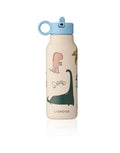Liewood Falk Trinkflasche 350 ml in Dino Roar/Sandy aus recyceltem Edelstahl mit isolierender Funktion und auslaufsicherem Pop-up-Verschluss.