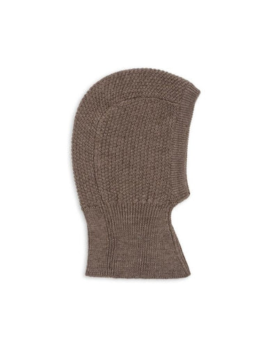 Braune Fruity Balaclava von Konges Sløjd aus 100 % Merinowolle mit Rippenstruktur.