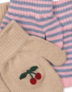 Kinderfäustlinge von Konges Sløjd im 2er-Pack in Cherry/Stripe aus Wollmischung mit Daumeneinsatz