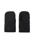 Warme Kinderwagen-Handschuhe von Jollein mit weichem Bouclé-Futter und Klettverschluss zur Befestigung am Kinderwagen.