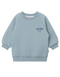 Liliput Childhood Oversize Sweatshirt für Kinder in Hellblau mit kleinem Schriftzug auf der Vorderseite und großem typografischem Rückenprint.